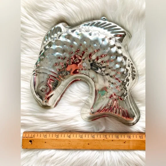 Vintage Silver Koi Fish Mold Nautical Wall Decor Retro Coastal Kitchen Rustic - Picture 9 of 9